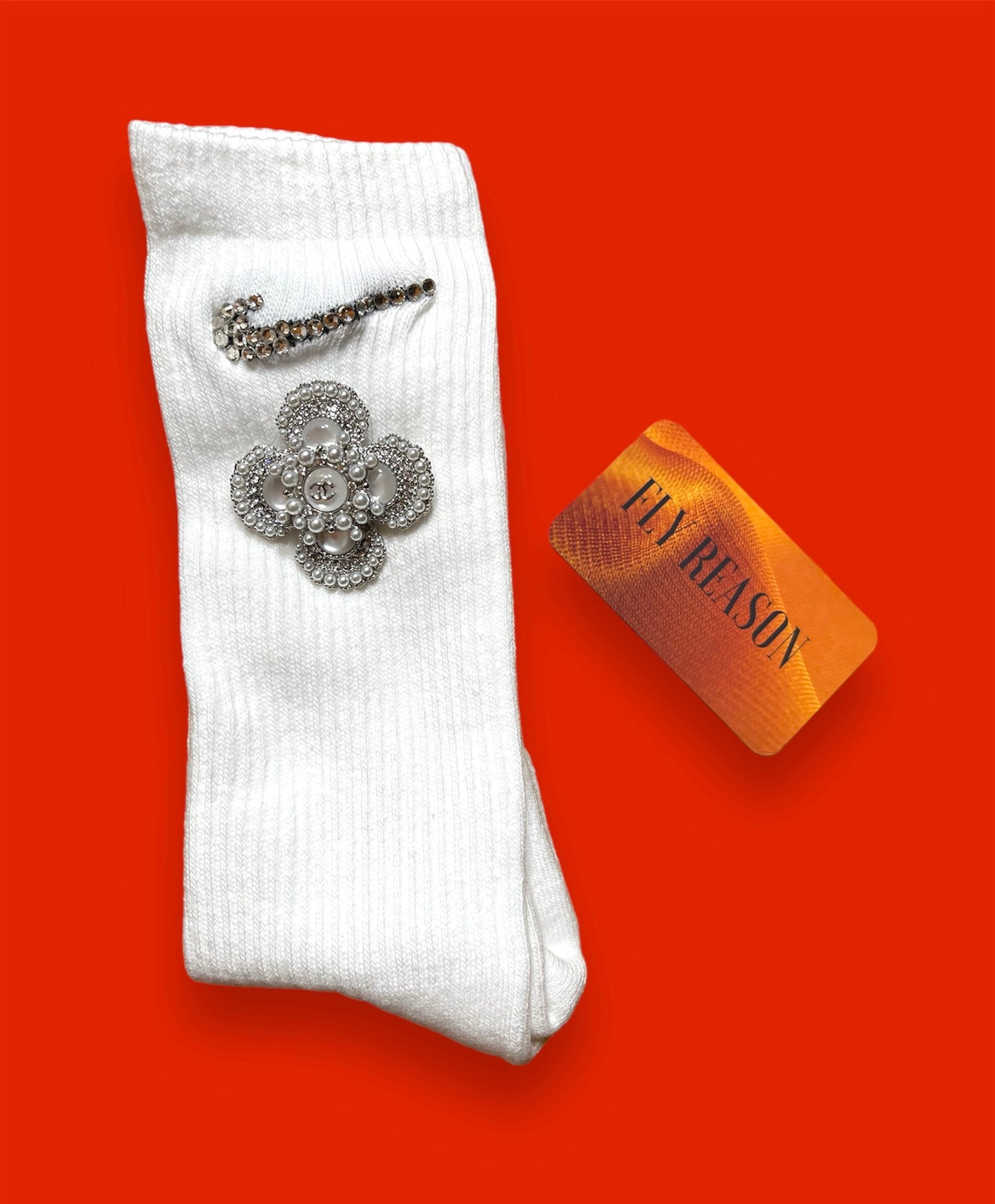 RECONSTRUCTED CLASSIC NIKE SOCKS (BROOCHE)